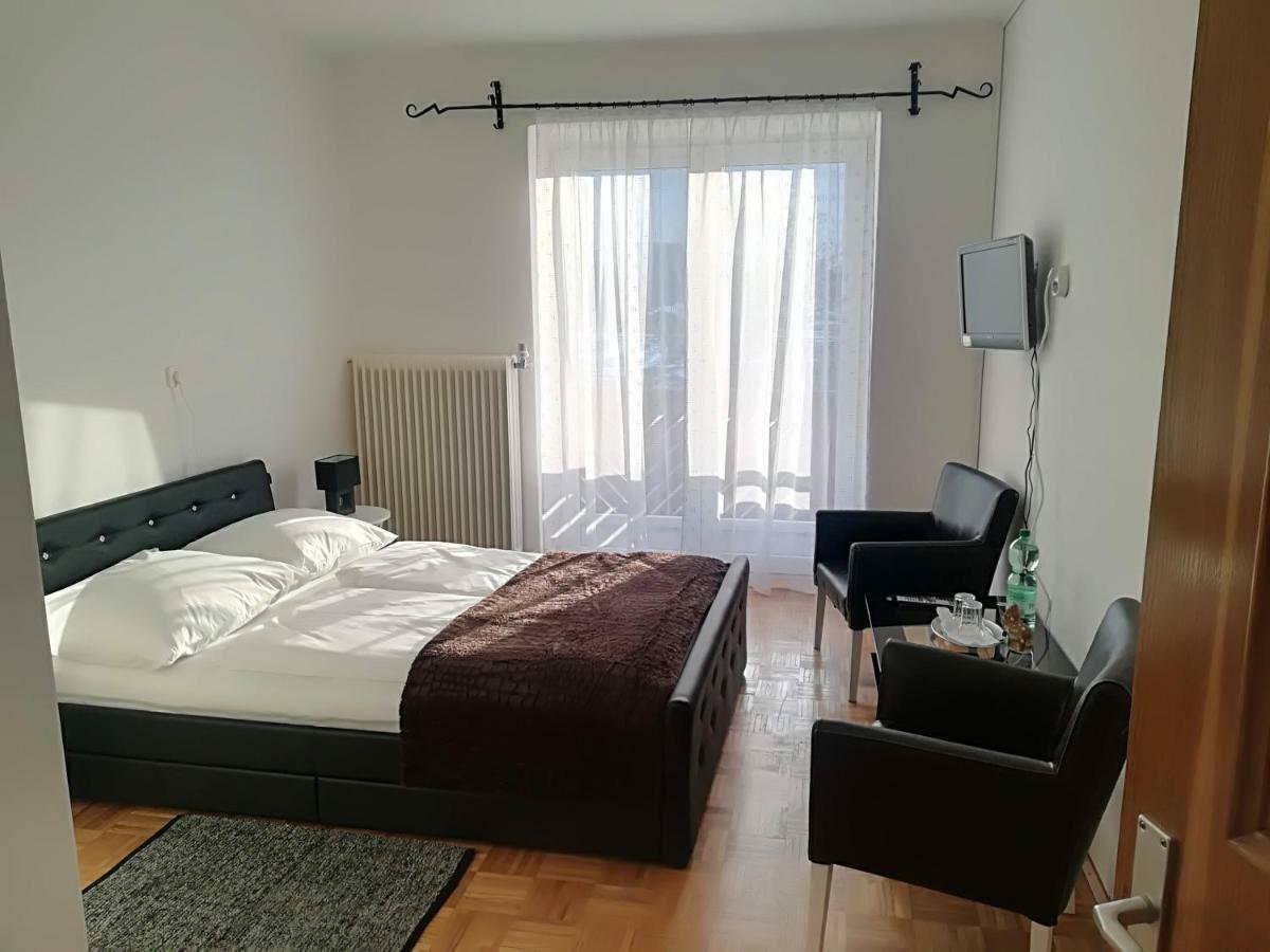 Privatzimmer Dimitrova Ulrichsberg Extérieur photo