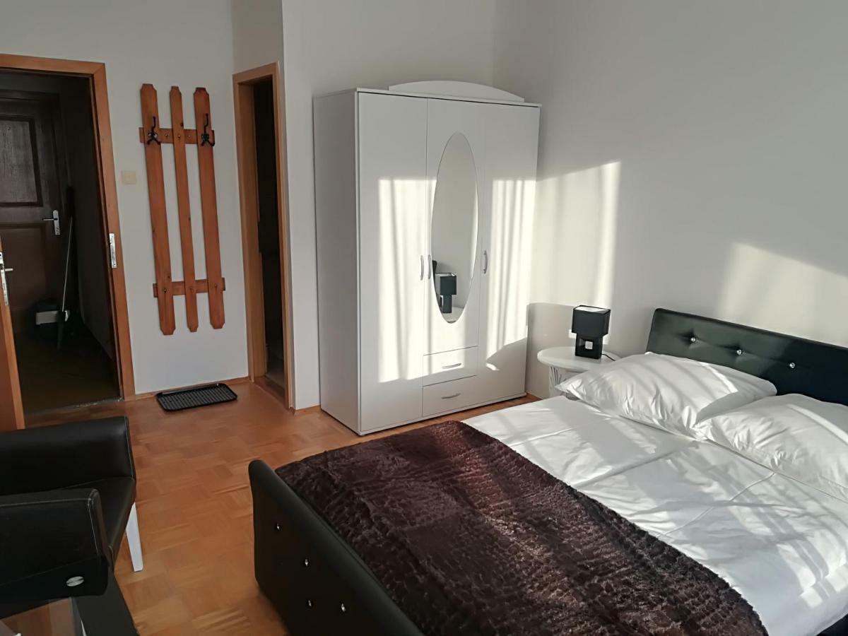 Privatzimmer Dimitrova Ulrichsberg Extérieur photo
