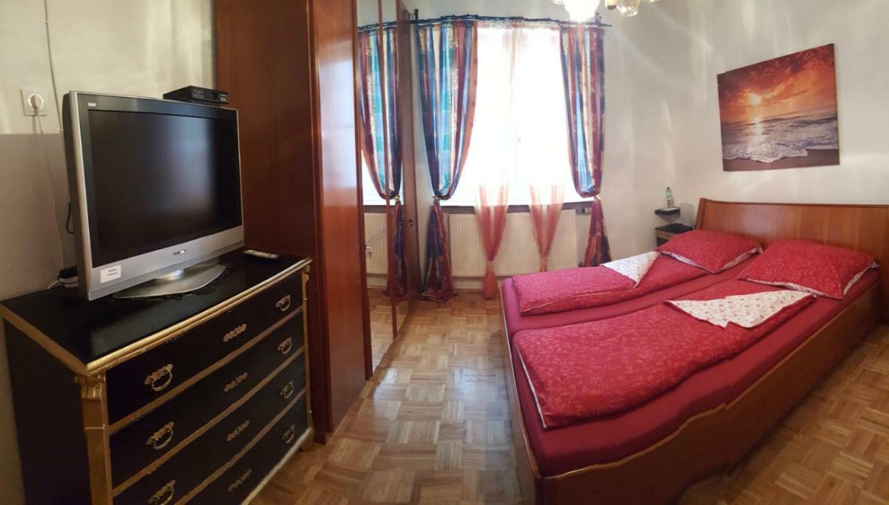 Privatzimmer Dimitrova Ulrichsberg Extérieur photo